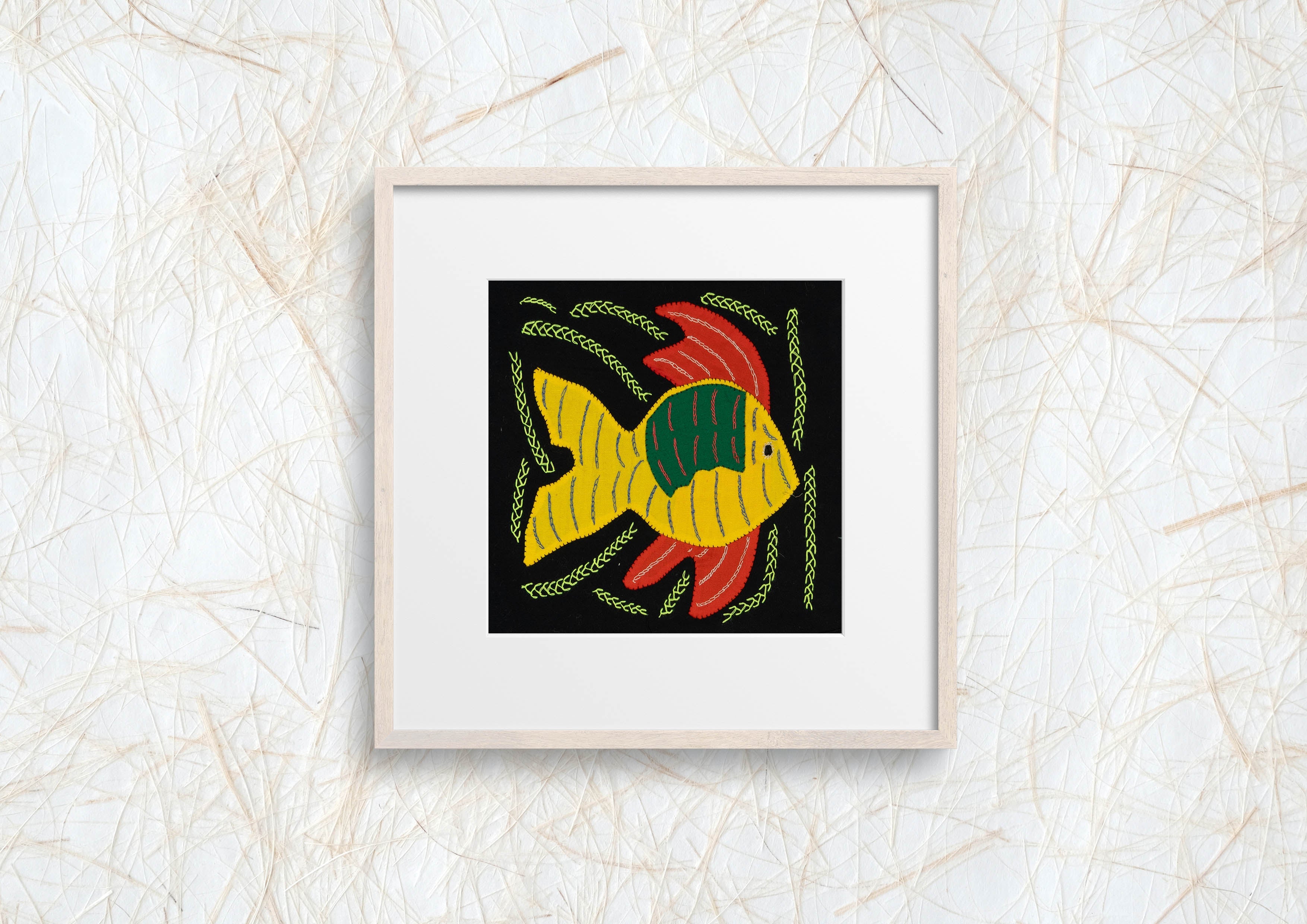 Multi-Color Ocean Fish Yellow And Red Molita