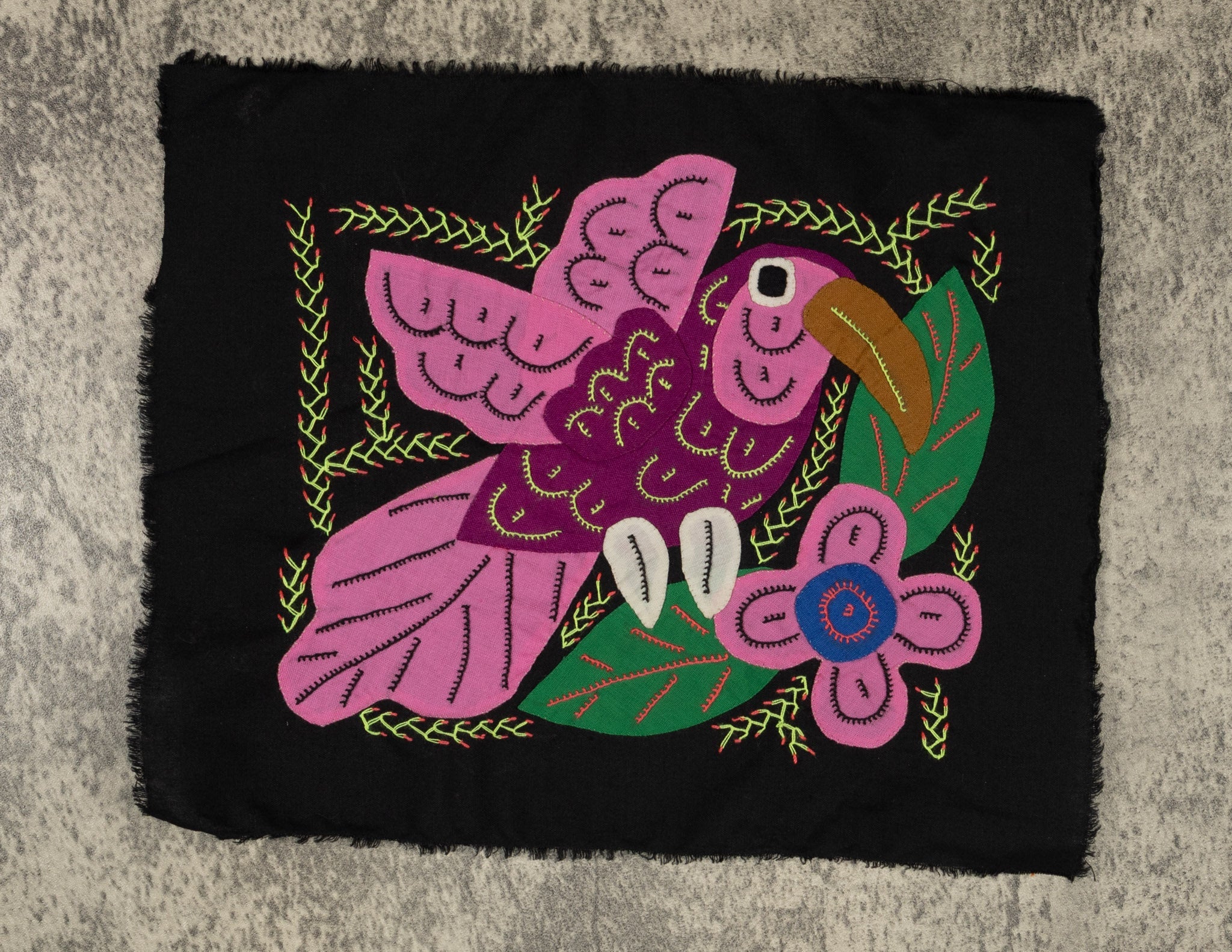 Multi-Color Humminbird Pink And Maroon Molita