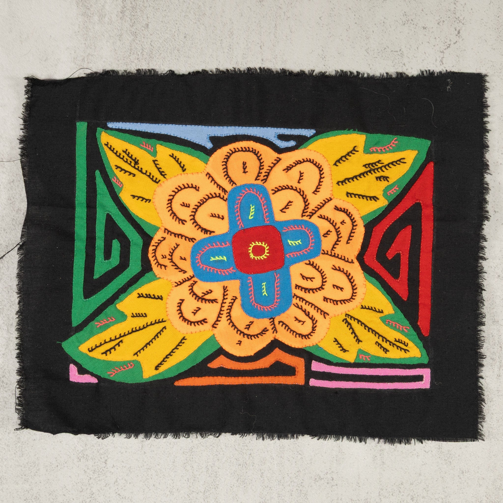 Gorgeous Multicolor Flower Molita