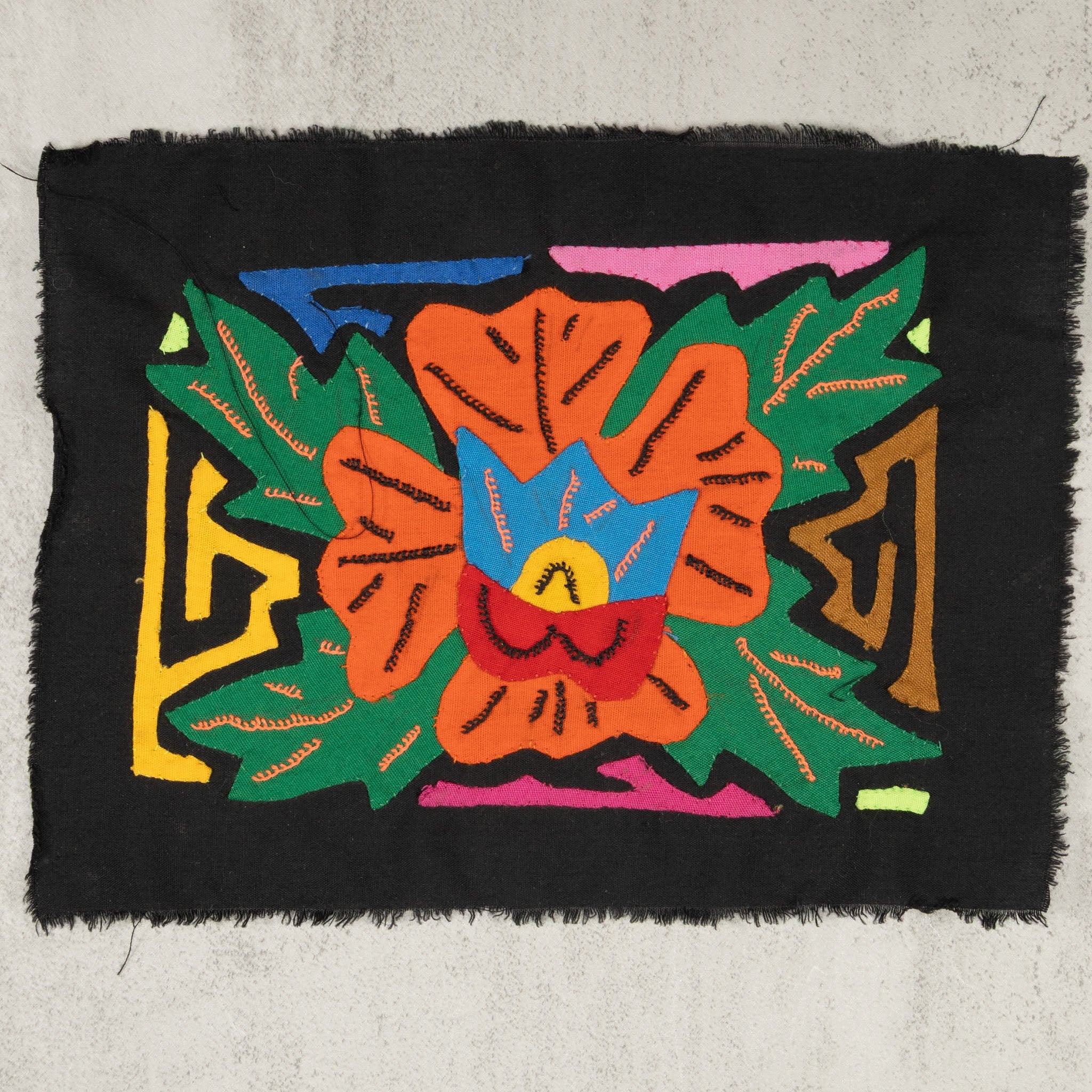 Gorgeous Multicolor Flower Molita