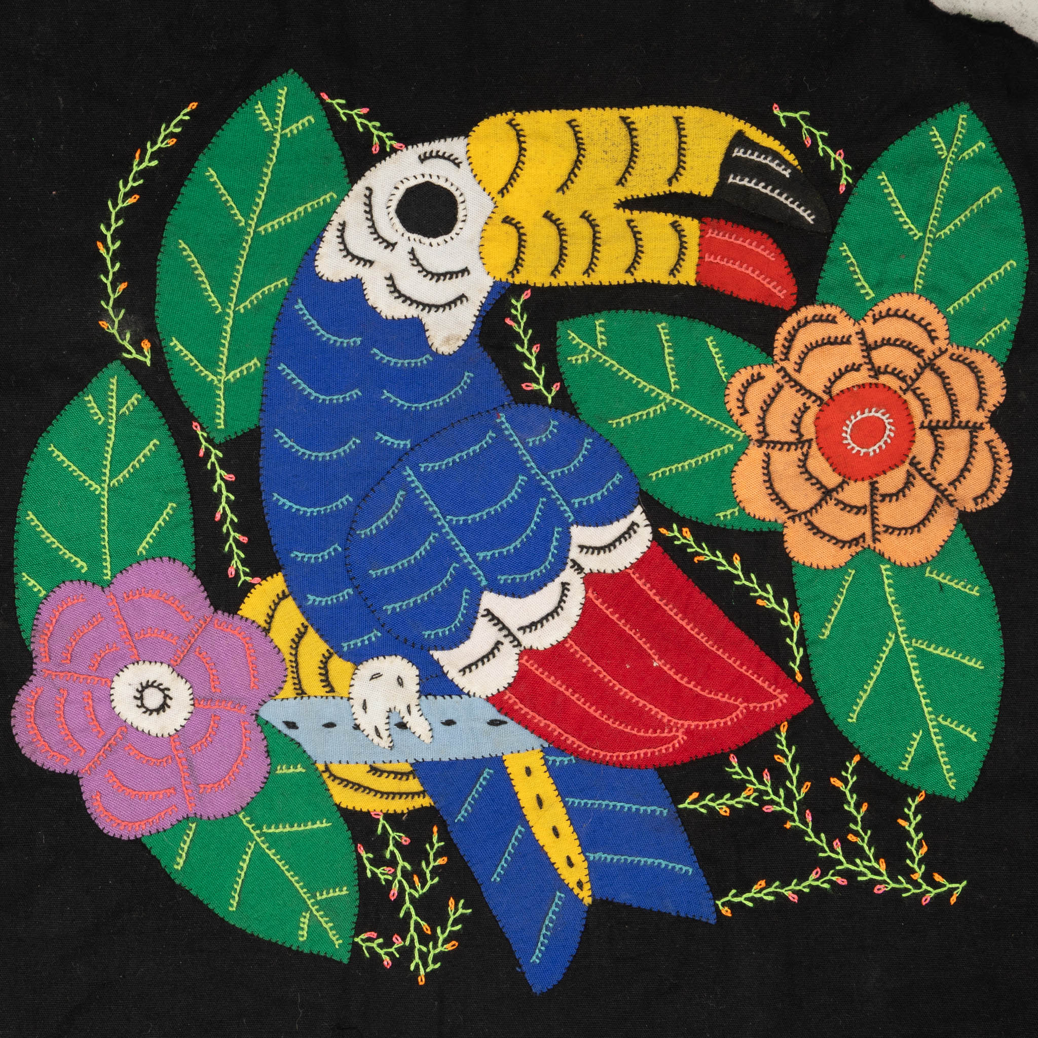 Multi-Color Parrot Toucan Blue And Red Molita