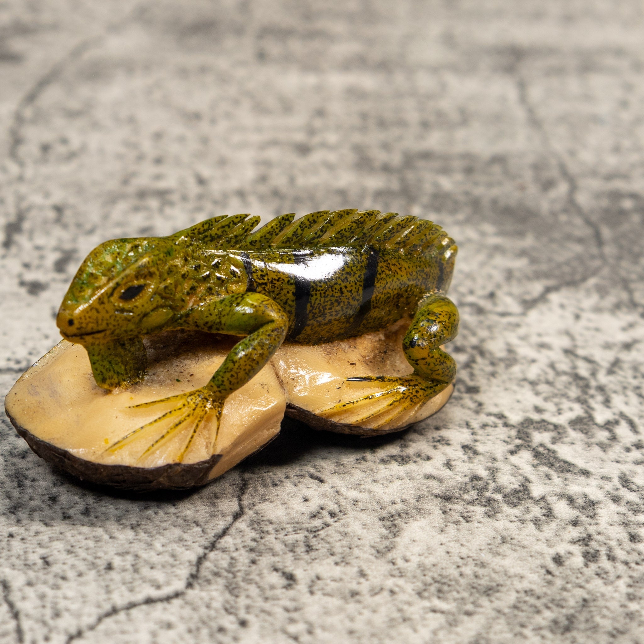 Double Nut Iguana Lizard Tagua Carving