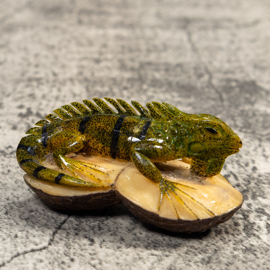 Double Nut Iguana Lizard Tagua Carving