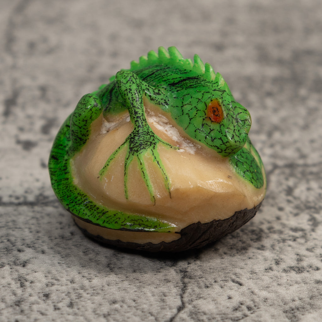 Vintage Iguana Lizard Reptile Tagua Carving