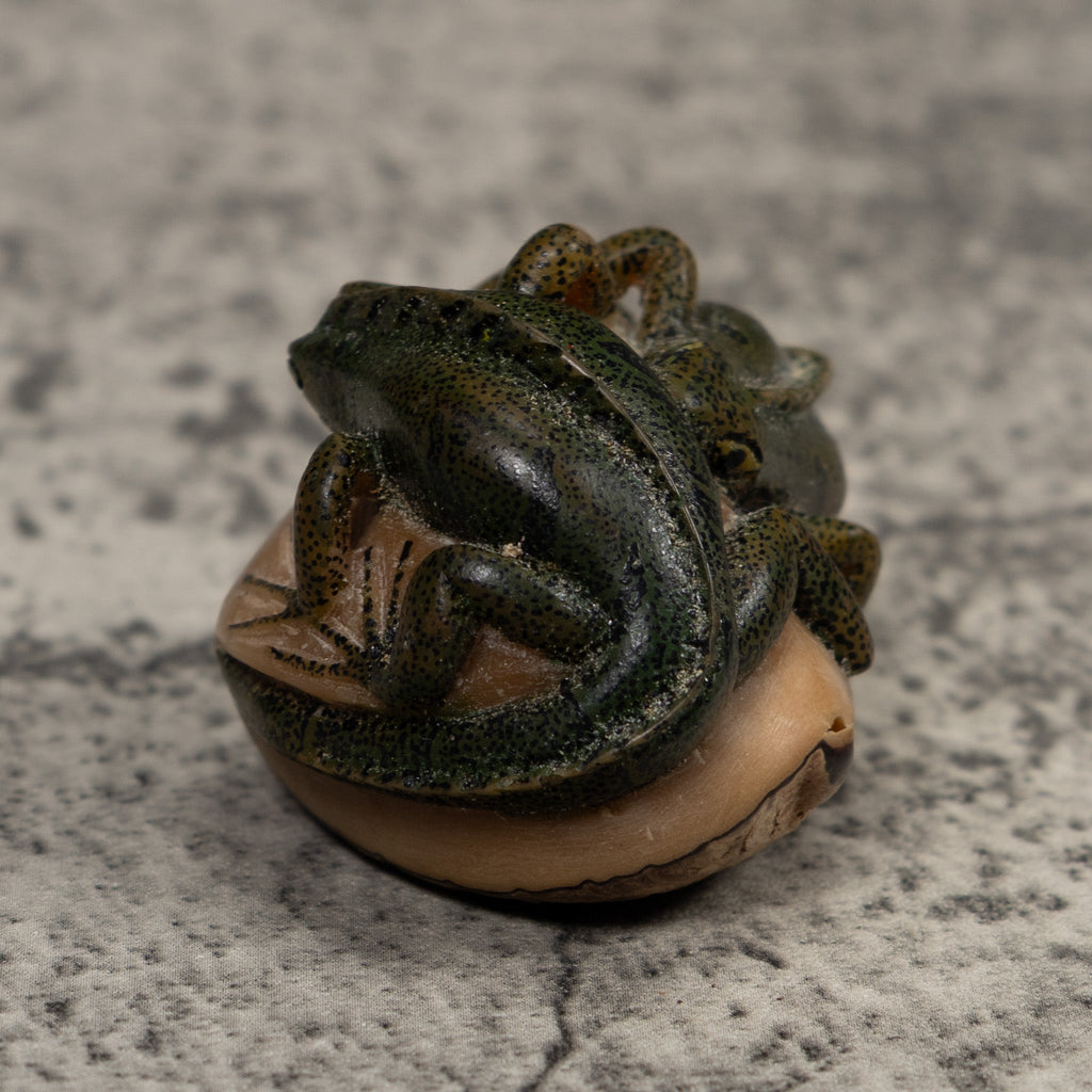 Vintage Green And Black Double Iguana Tagua Carving