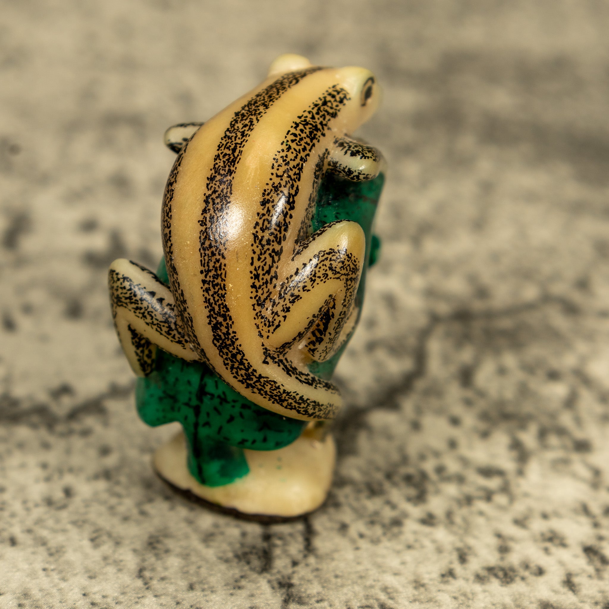 Vintage Gecko Lizard On Leaf Tagua Carving
