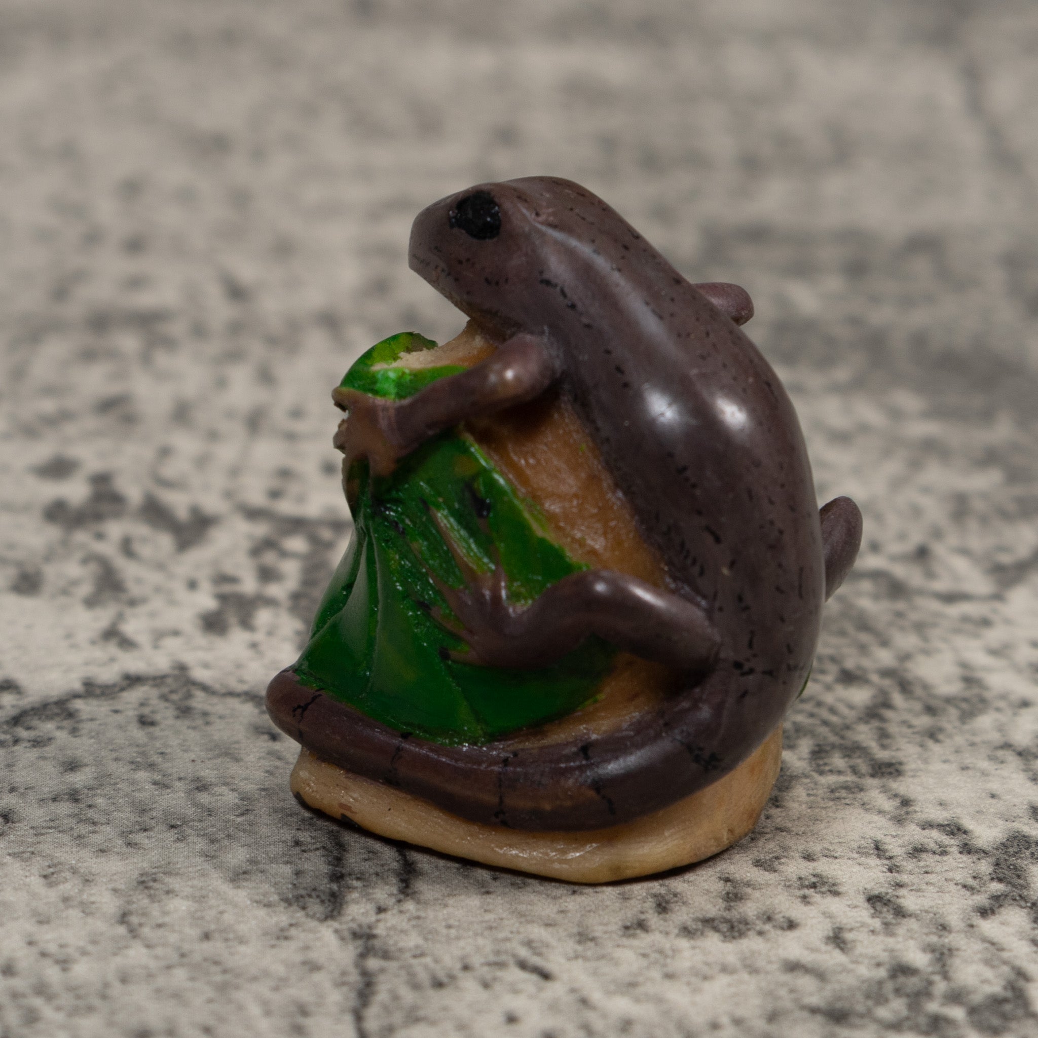 Brown And Green Gecko Lizard Tagua Carving