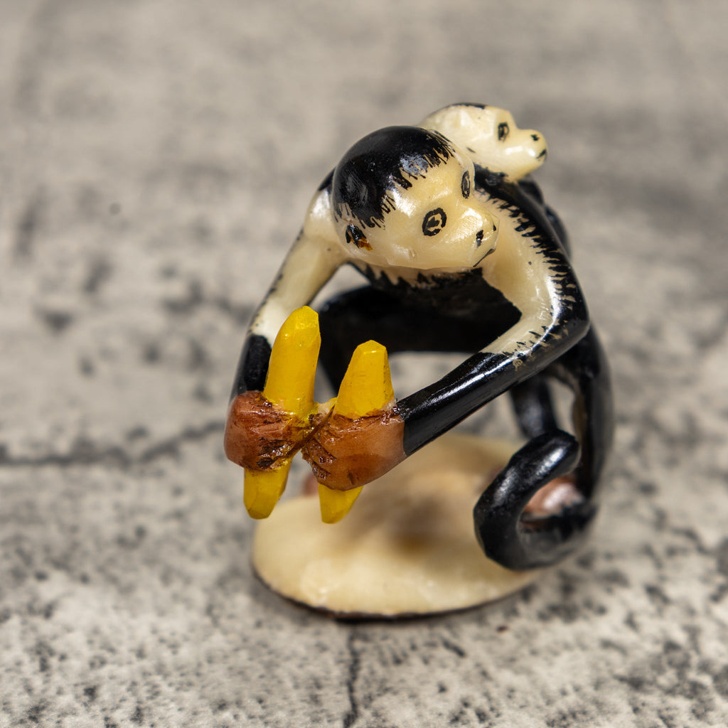 White Face Monkey With Infant And Banana Tagua Carving