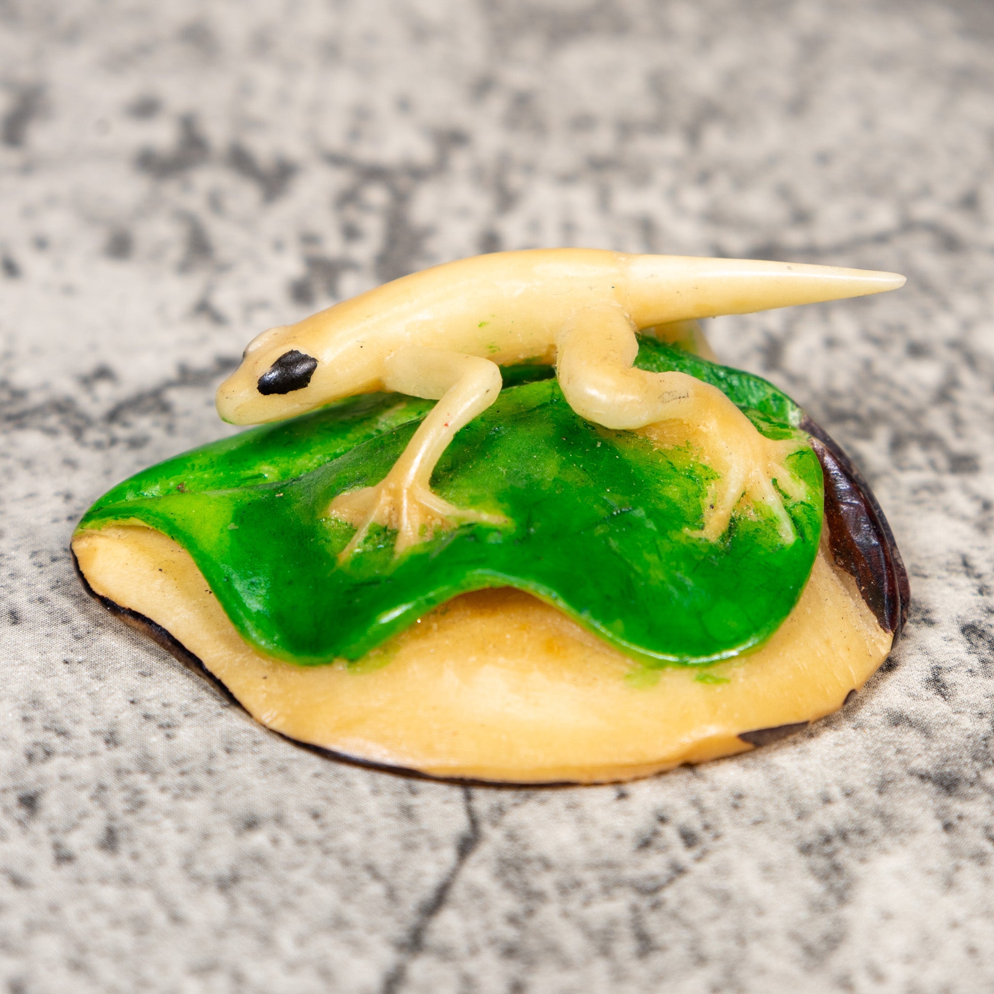 White And Green Gecko Lizard Tagua Carving