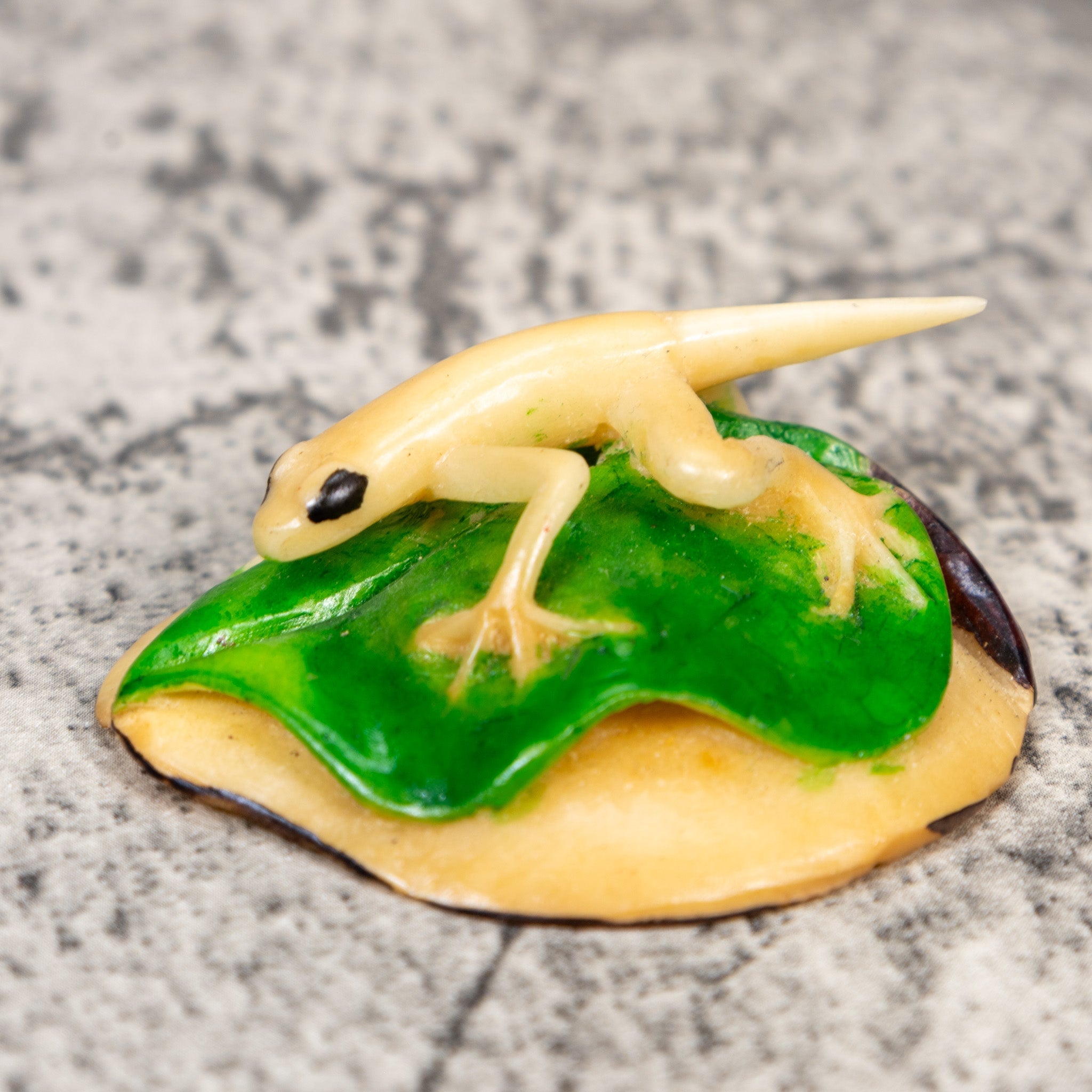 White And Green Gecko Lizard Tagua Carving