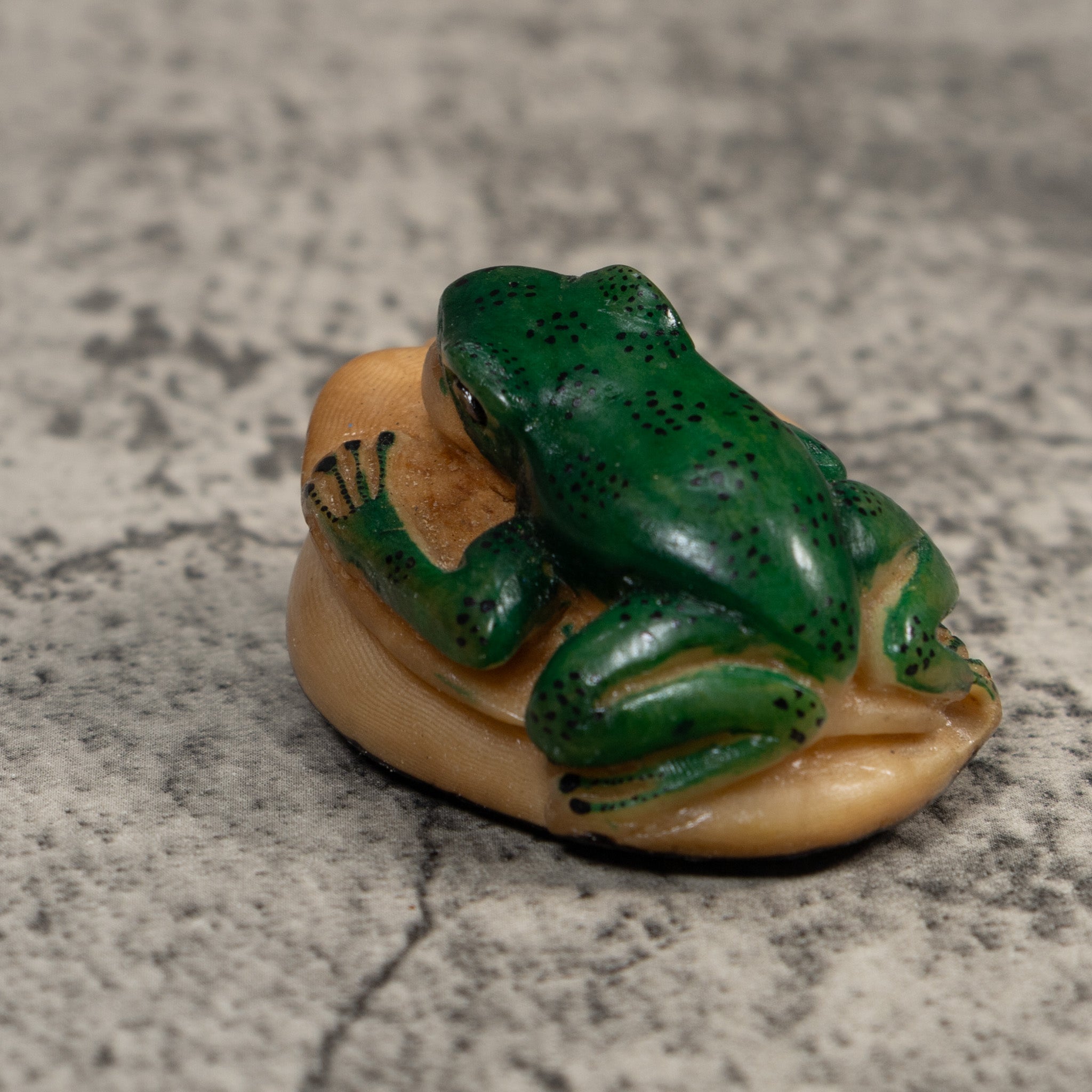 Green Blowthroat Poison Dart Frog Tagua Carving