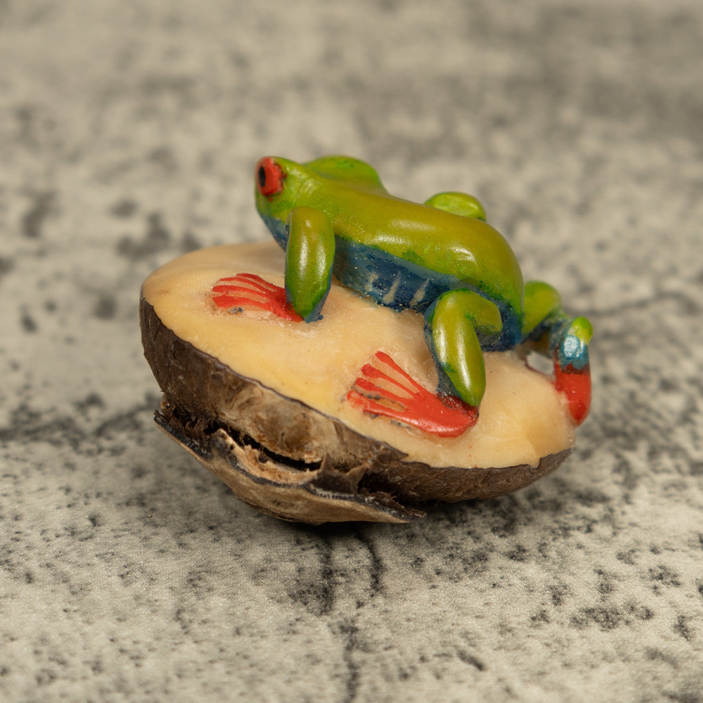 Vintage Red-Eye Tree Frog Tagua Carving
