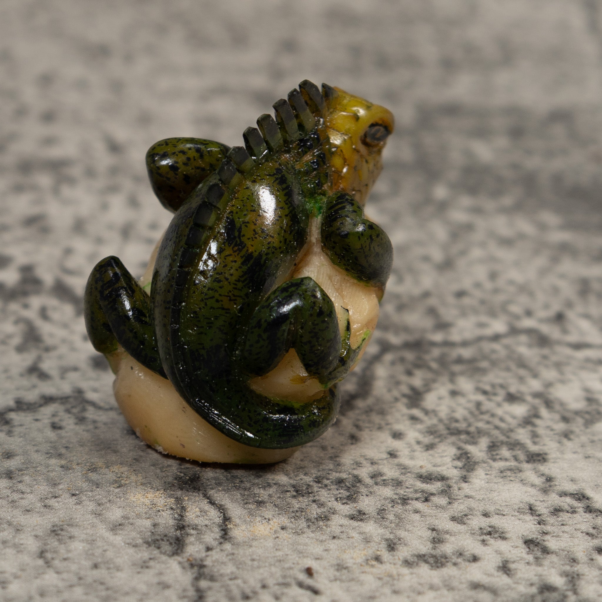Vintage Black And Green Iguana Lizard Tagua Carving