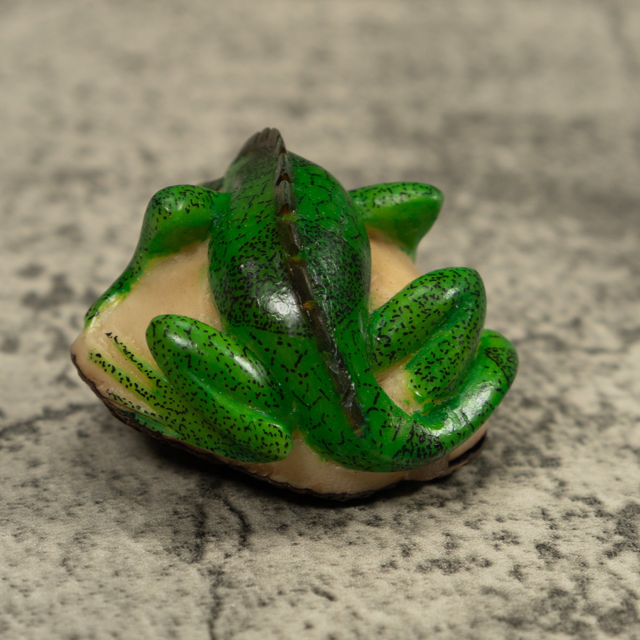 Vintage Iguana Lizard Reptile Tagua Carving