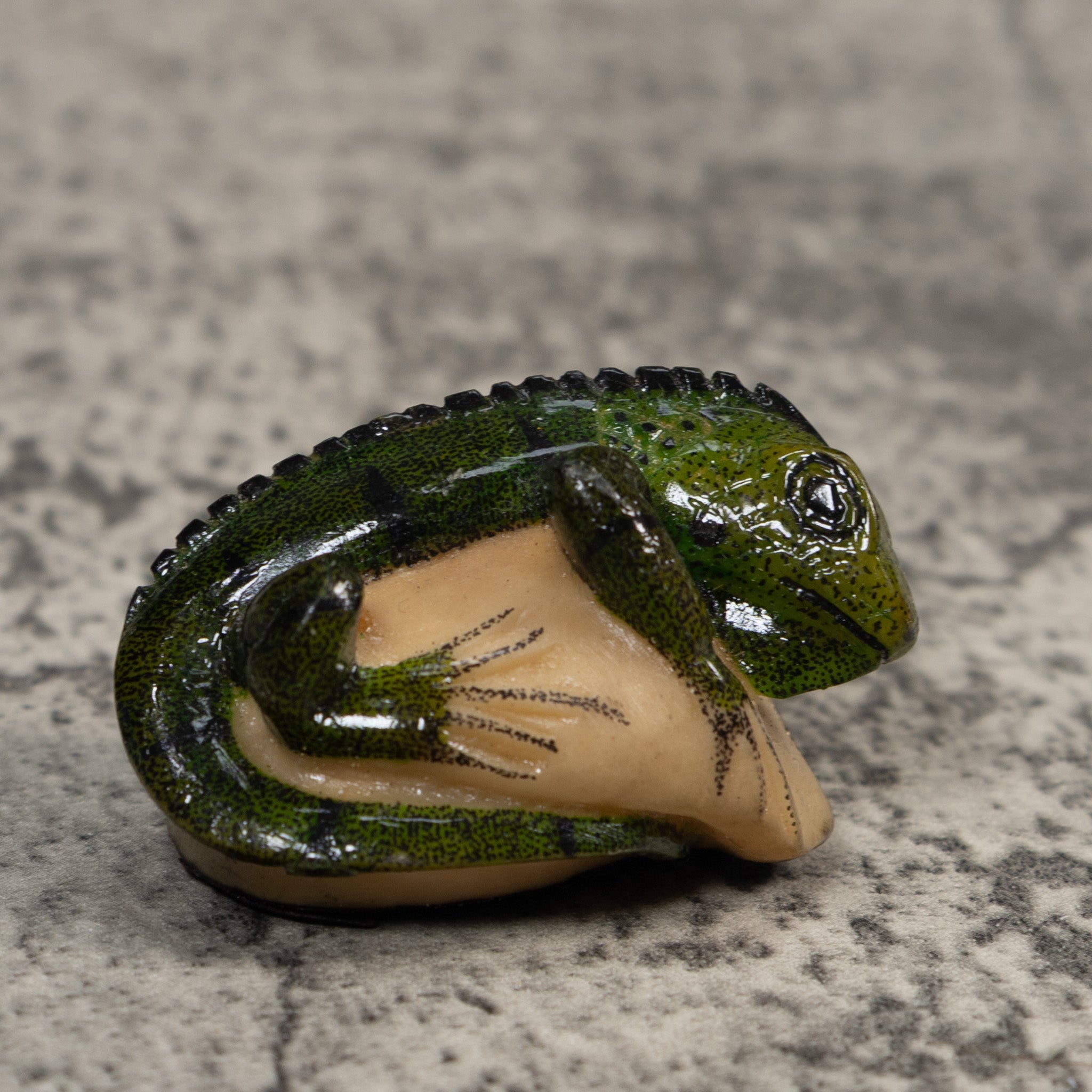 Green Iguana Lizard Tagua Carving