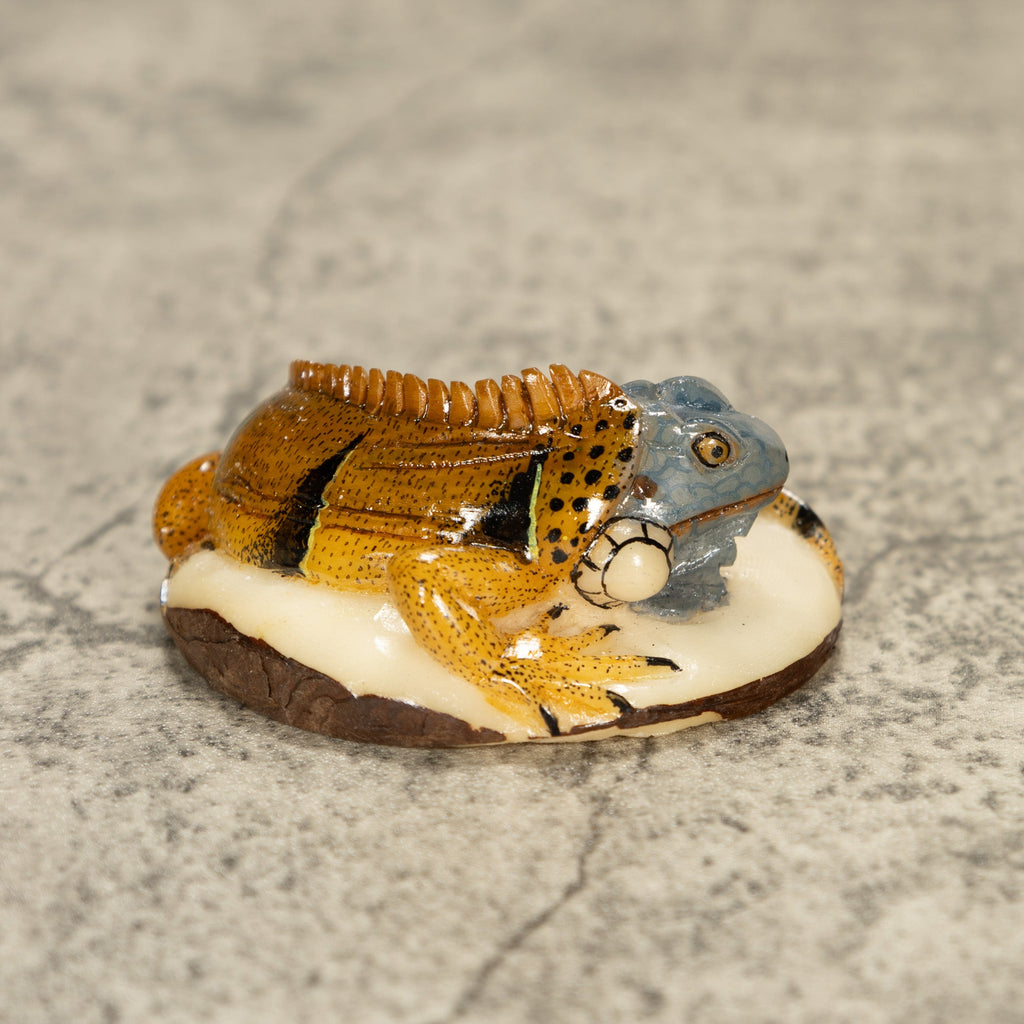 Brown Iguana Lizard Tagua Nut Carving