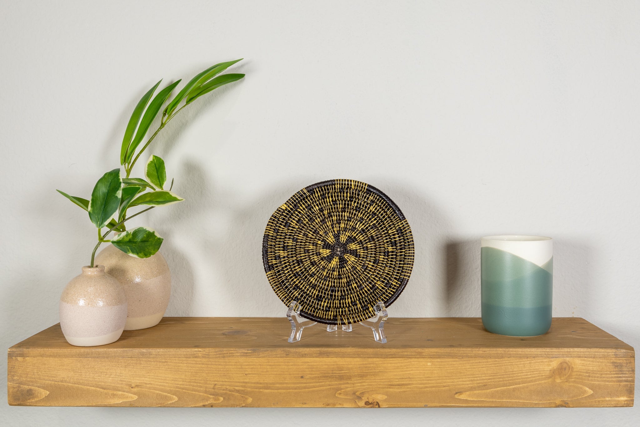 Black And Gold Small Basket Plate