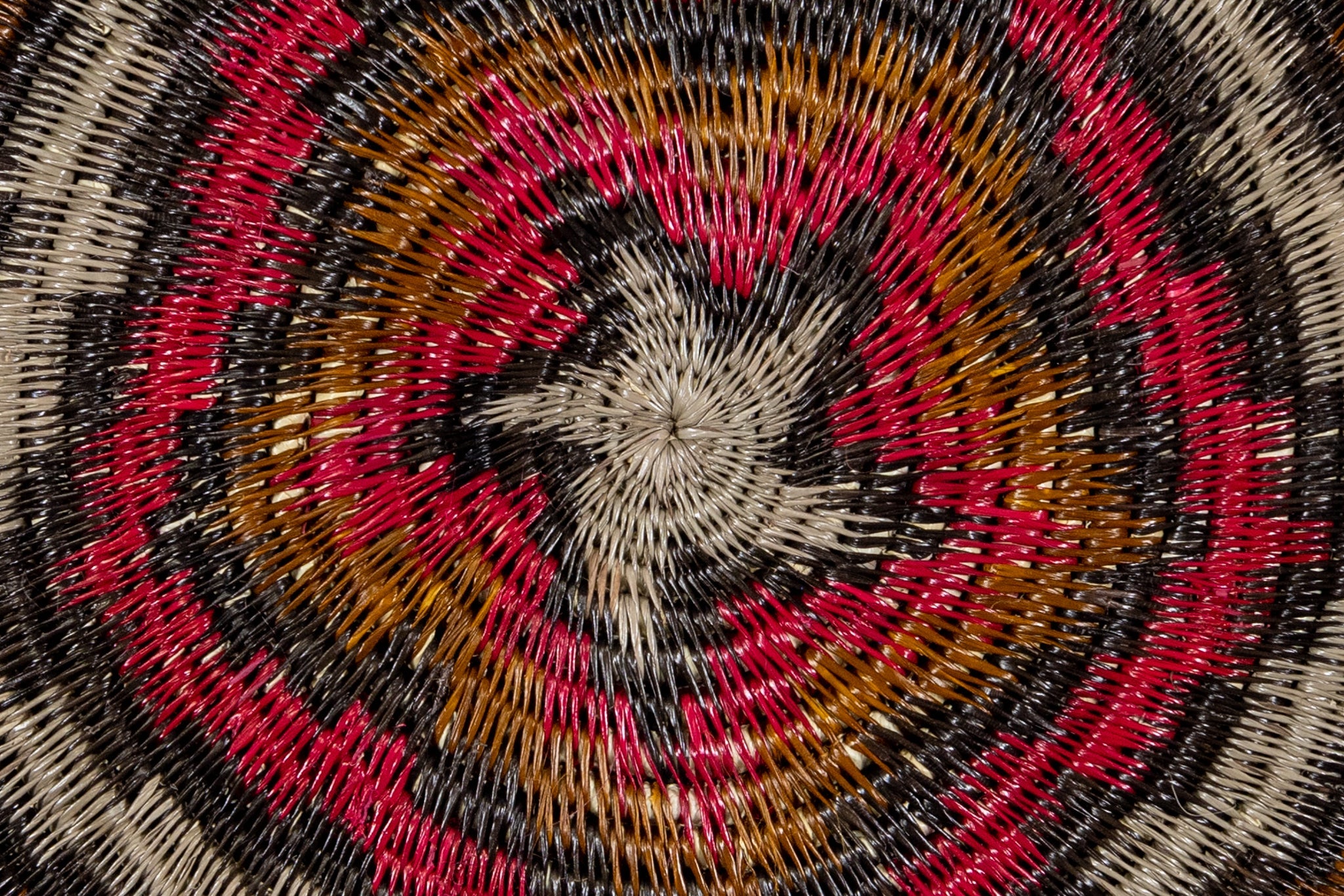Cosmic Super Nova Small Basket Plate