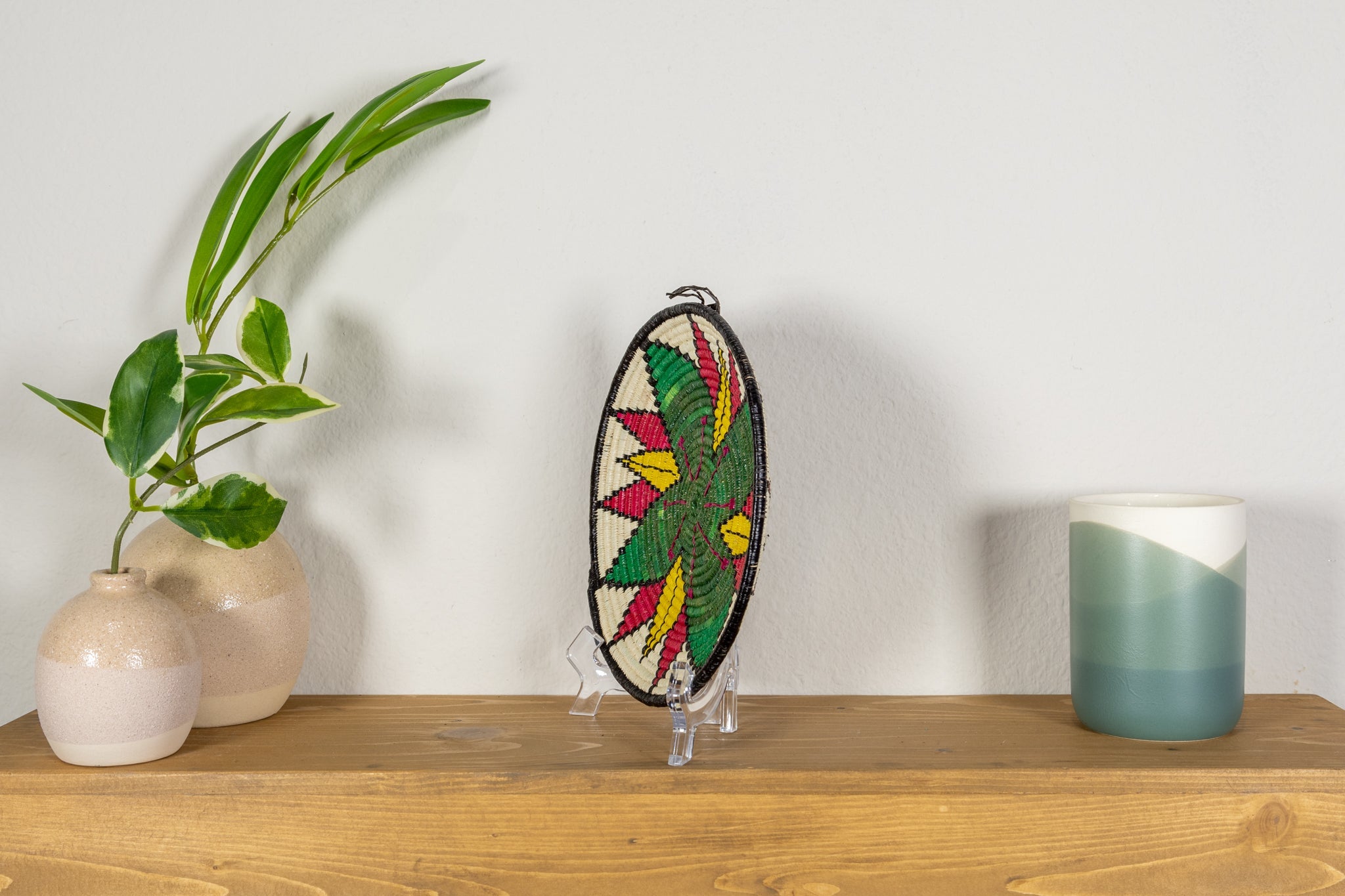 Broad Leaf Flower Small Basket Plate