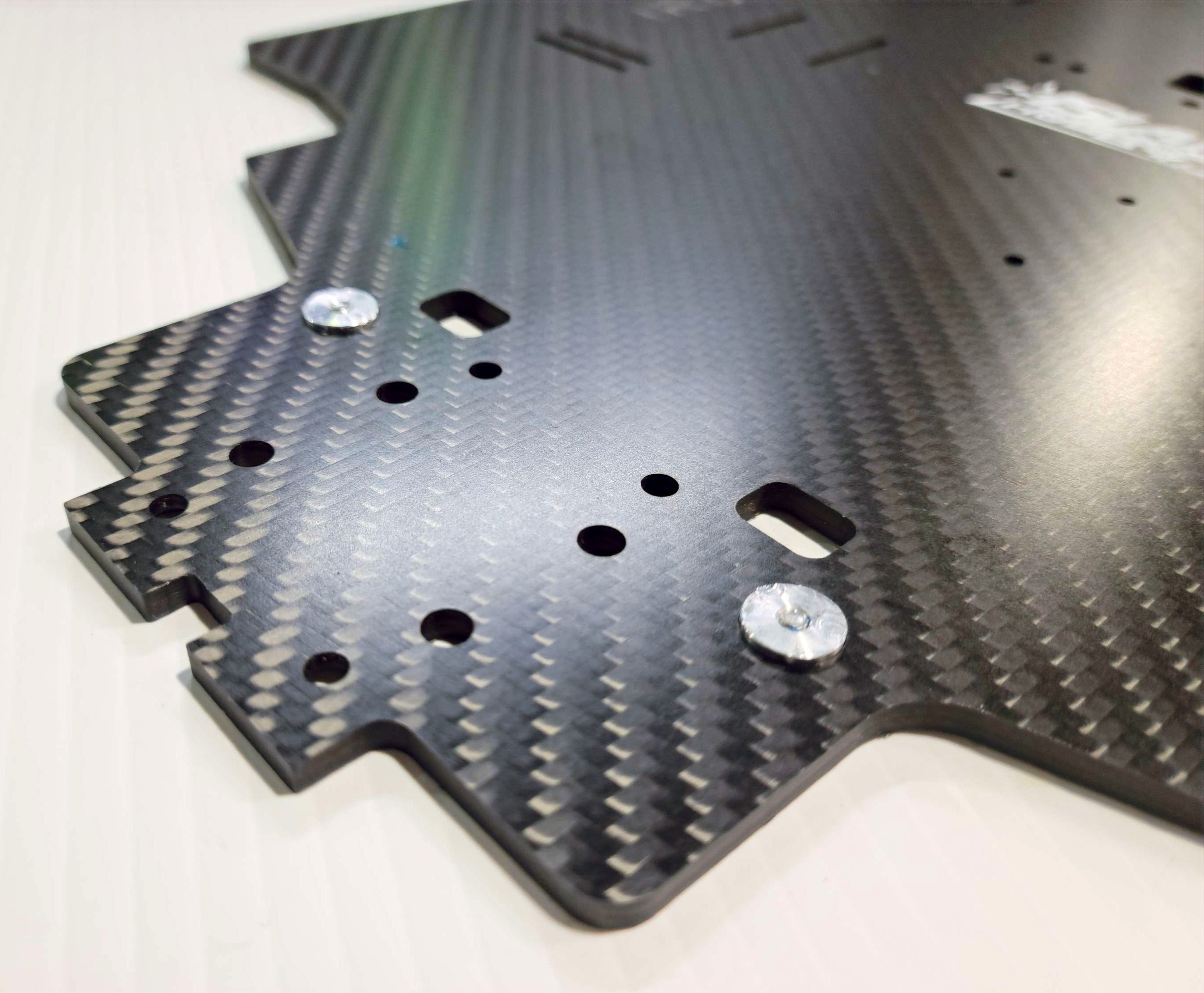 IRonManRc Hobao GTB LONG Carbon fiber Chasis 4mm w/ Top Brace