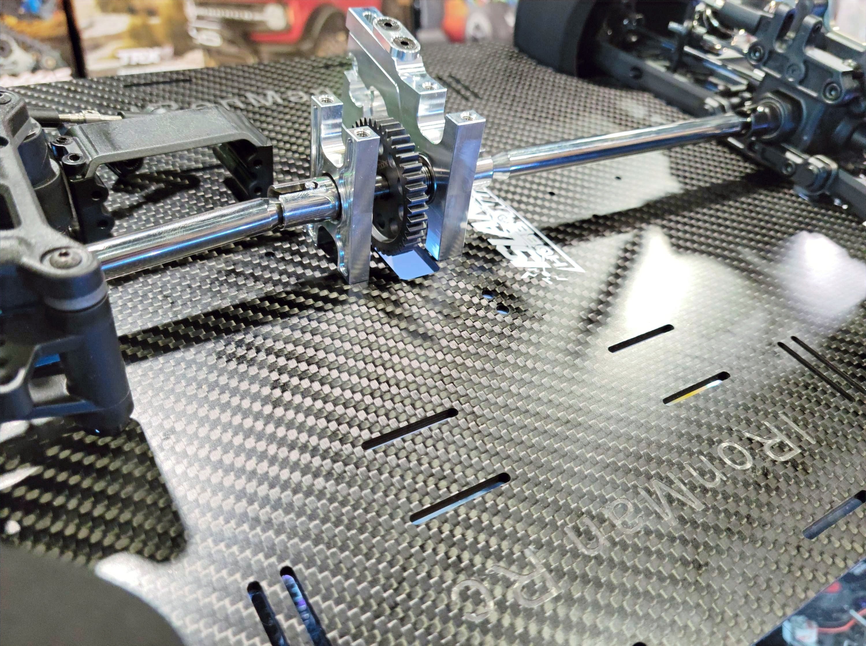 IRonManRc Hobao GTB LONG Carbon fiber Chasis 4mm w/ Top Brace