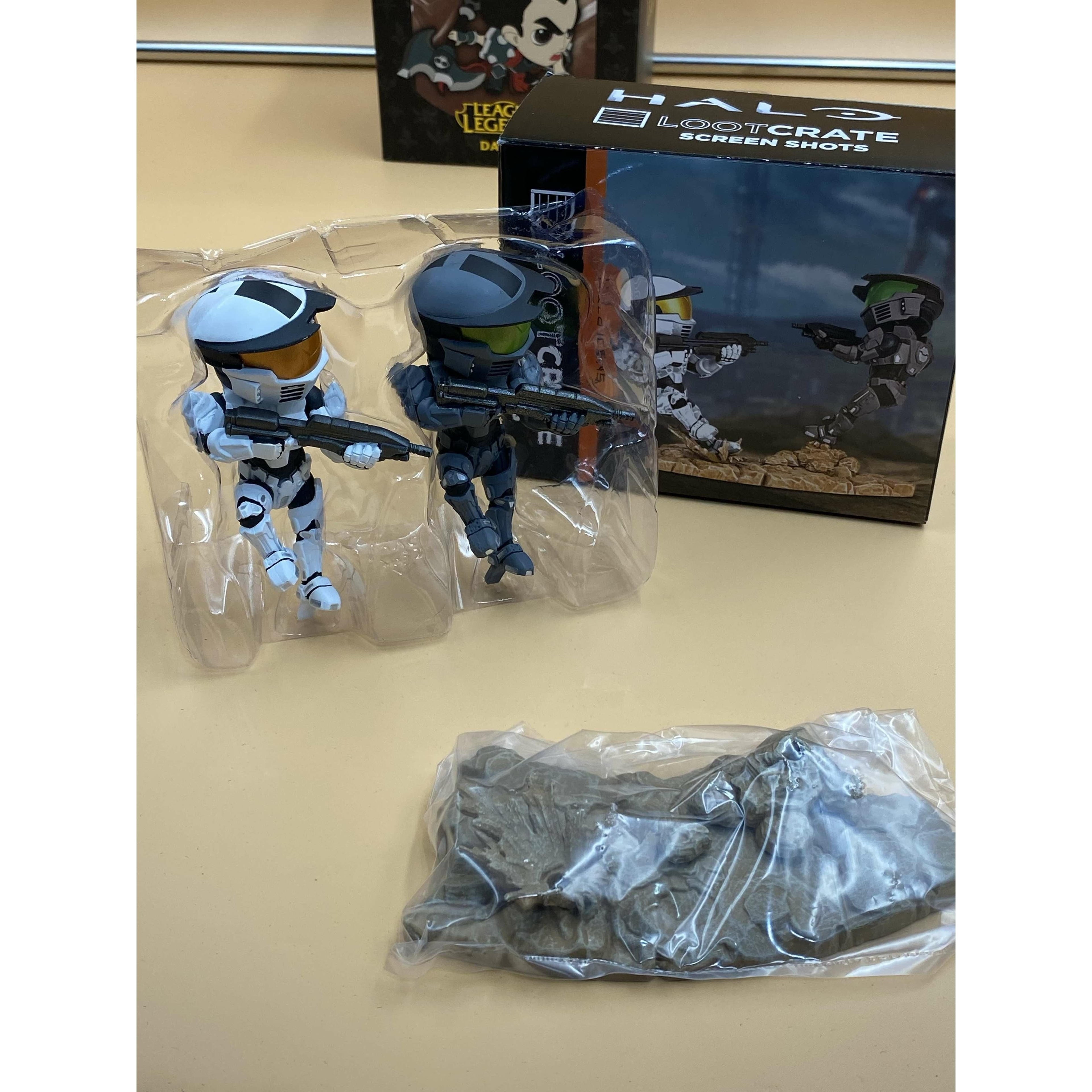 Lote de 14 coleccionables (referencia a videojuego) - Nuevo